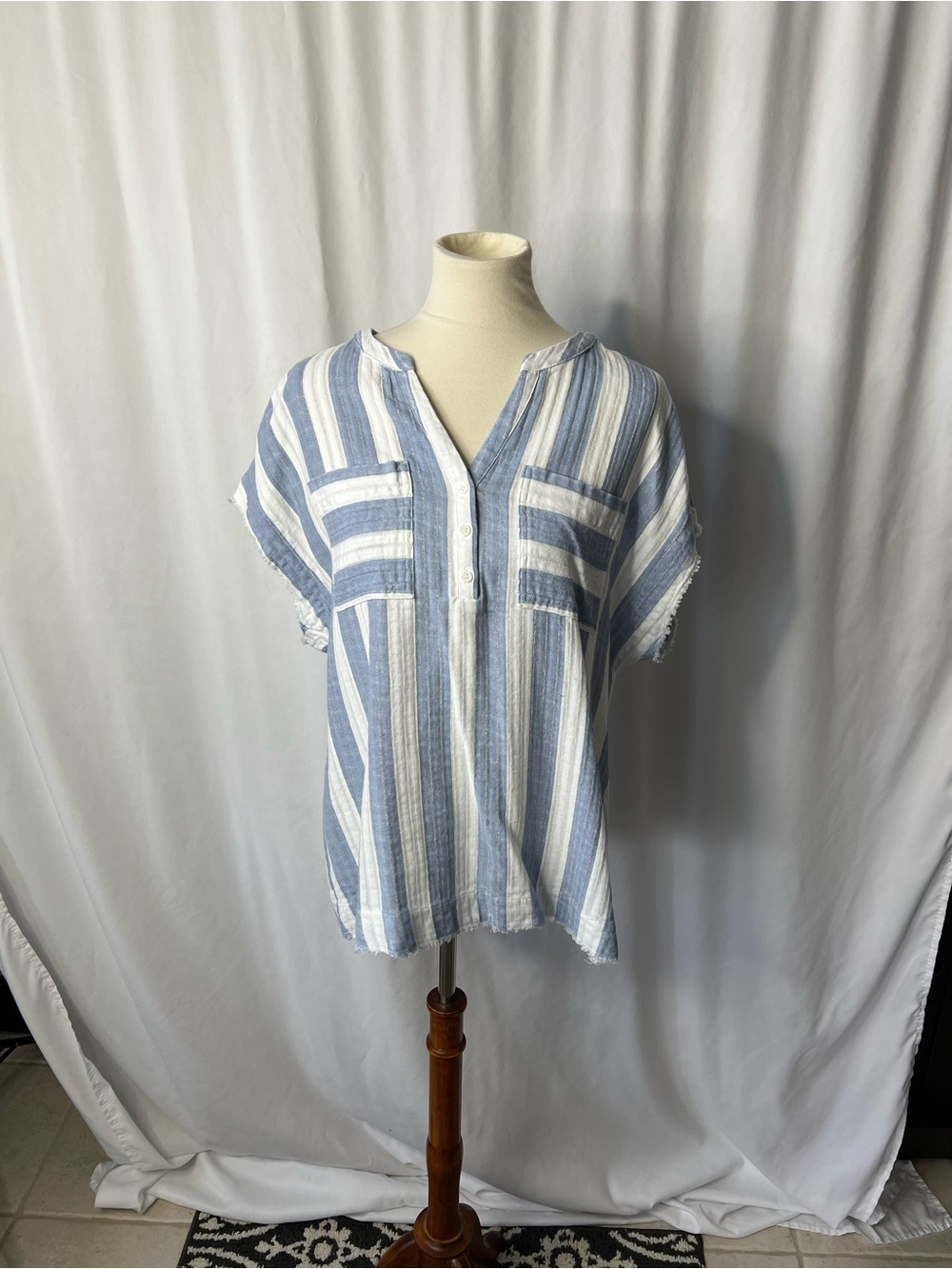 NWT Westbound Blue & White Striped Gauze Tunic Top – Size Large